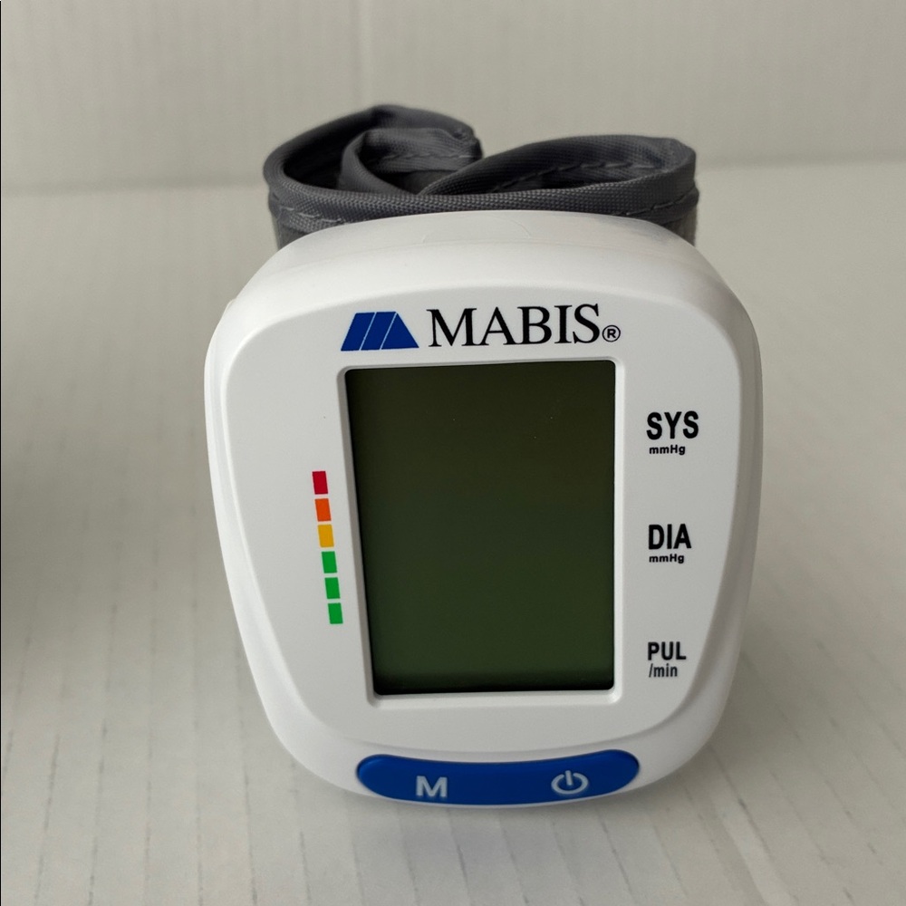 Mabis Blood Pressure Monitor Wrist Style New in Box!
